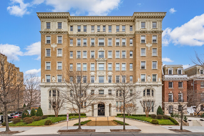 Bates Warren Condominiums in Washington, DC - Foto de edificio - Building Photo