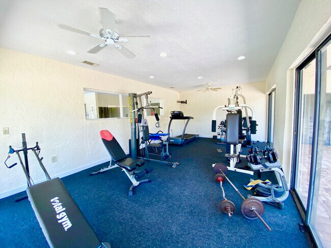 2700 Casita Way in Delray Beach, FL - Foto de edificio - Building Photo