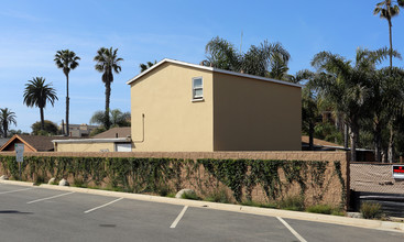 606 S Myers St in Oceanside, CA - Building Photo - Building Photo