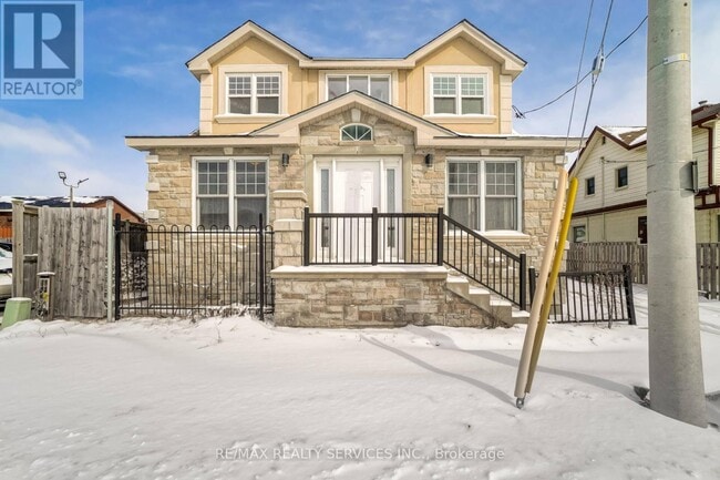 property at 6 Trueman St