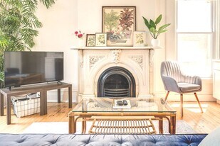 1309 Cass in Milwaukee, WI - Building Photo