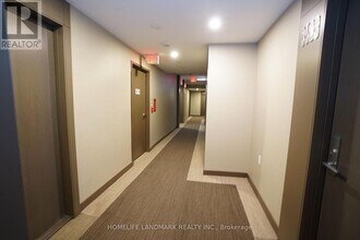 101 Charles St E in Toronto, ON - Building Photo - Building Photo