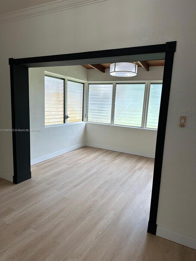 12287 NE 7th Ave in North Miami, FL - Building Photo - Building Photo