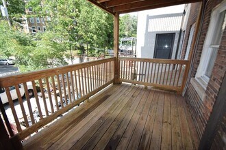 1614 Beacon St, Unit 2 in Brookline, MA - Building Photo - Building Photo