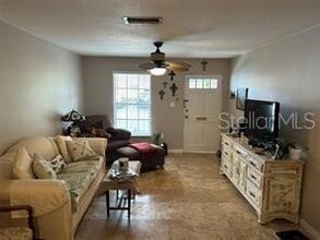 8365 10th Way N in St. Petersburg, FL - Building Photo - Building Photo