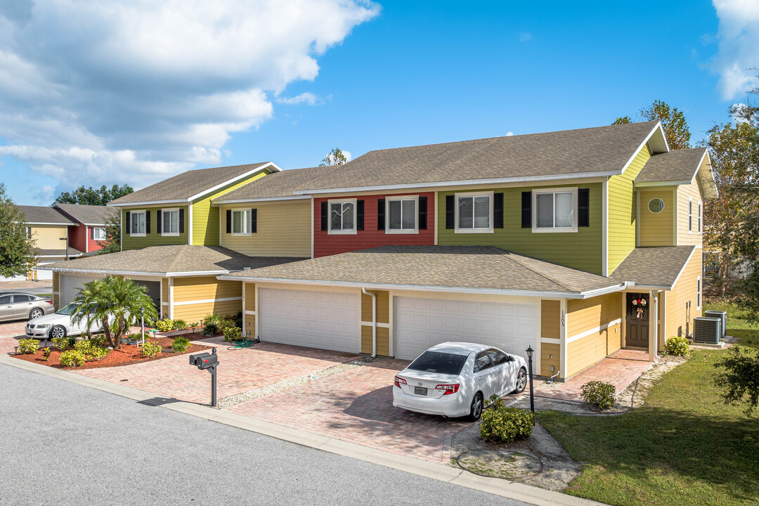 1120 Evergreen Pl in Winter Haven, FL - Building Photo