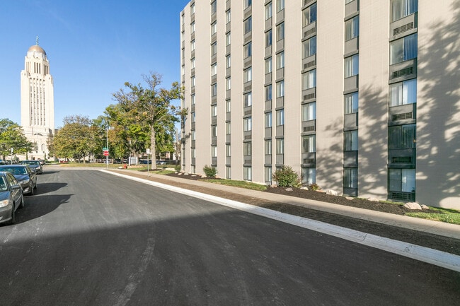 Capitol View Tower Apartments - Seniors 62+ in Lincoln, NE - Building Photo - Building Photo
