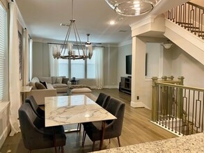 6755 Highclere Manor Ln in Houston, TX - Building Photo - Building Photo