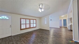 100 Co Rd 194 in Georgetown, TX - Building Photo