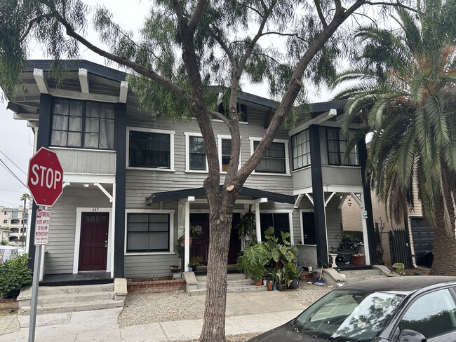 647 W 4th St, Unit 647