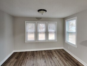 6116 N Aldrich Ave in Minneapolis, MN - Building Photo - Building Photo