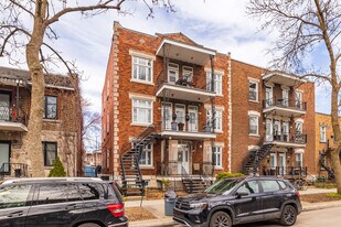 6645 Molson Rue in Montréal, QC - Building Photo