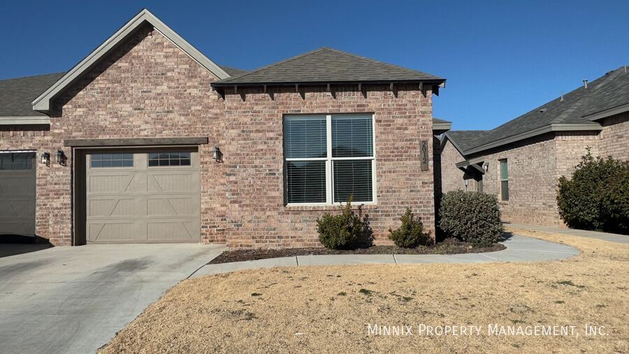 2012 102nd St in Lubbock, TX - Foto de edificio