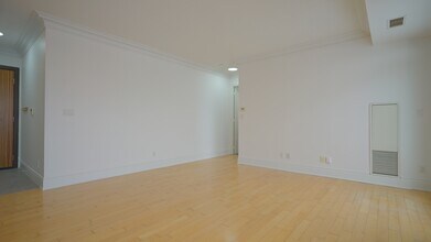 H-60-LP60 S Town Centre Blvd in Markham, ON - Building Photo - Building Photo