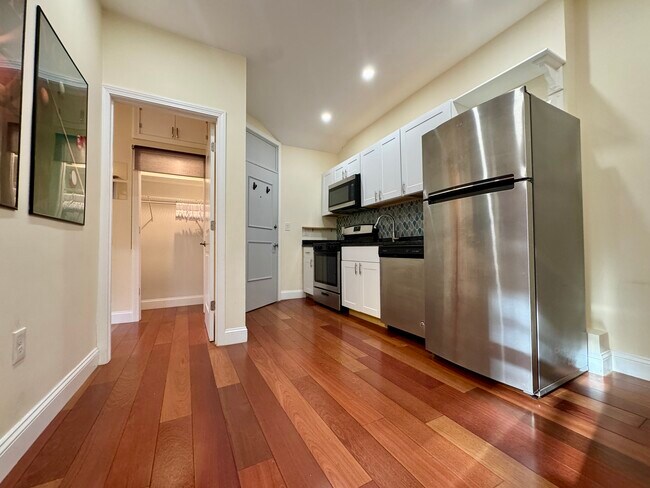 91 Hancock St, Unit 9