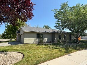 2322 E Mugo St in Boise, ID - Building Photo - Building Photo