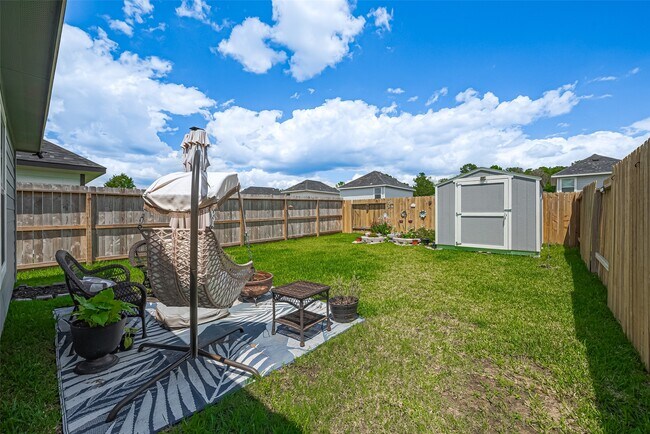 9923 Opal Stone Wy in Conroe, TX - Foto de edificio - Building Photo