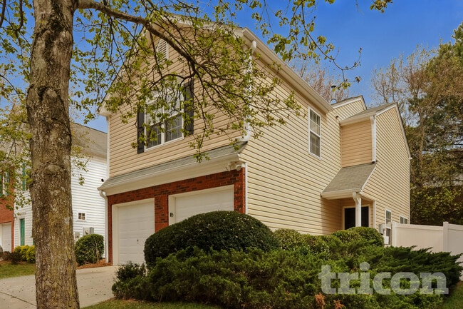 property at 220 Osmanthus Way