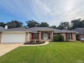 1137 Carla Dr in Gonzalez, FL - Building Photo