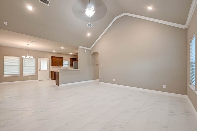 property at 421 N Amherst Dr