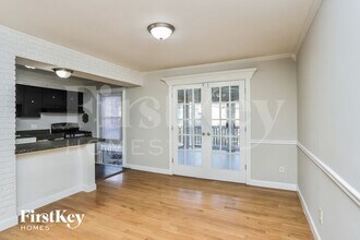 105 Roland Ave in Ballwin, MO - Building Photo - Building Photo