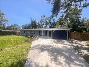 2000 Craft Ln in Sarasota, FL - Building Photo - Building Photo