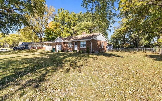 1205 Shepley Dr in St. Louis, MO - Building Photo - Building Photo