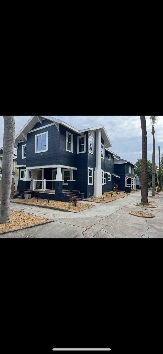 644 6th Ave N, Unit 644 6th Ave N