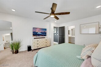 5831 Indigo Knl Ave in Las Vegas, NV - Building Photo - Building Photo