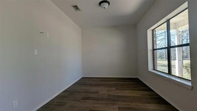 401 FM 3007 in Mount Vernon, TX - Building Photo - Building Photo