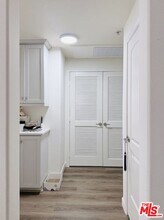 360 W Ave 26 in Los Angeles, CA - Building Photo - Building Photo