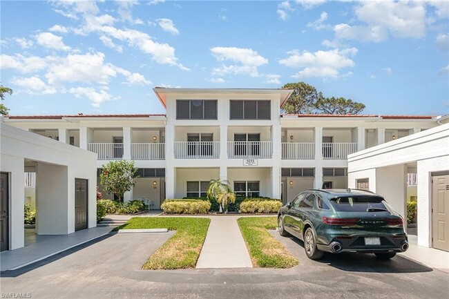 property at 1035 Tarpon Cove Dr