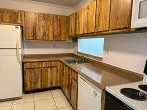 8400 SW 133rd Ave in Miami, FL - Building Photo - Building Photo