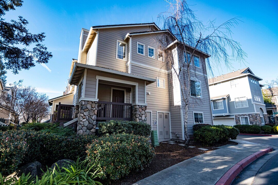 1879 Norton Sound Common in San Jose, CA - Building Photo