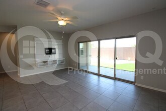 41582 N Willow Ct in San Tan Valley, AZ - Building Photo - Building Photo