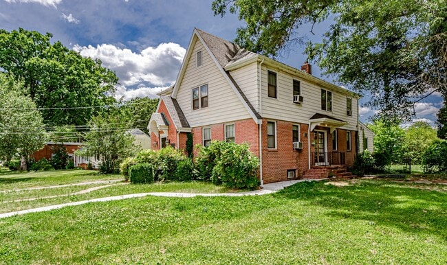 property at 1022 W 48th St