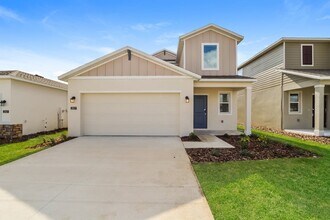 2827 Whitaker Pt in Haines City, FL - Building Photo - Building Photo