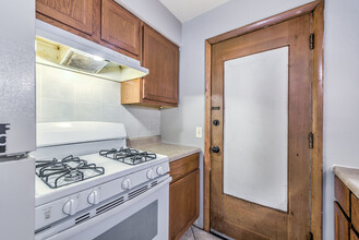 4341 Morgan Ford Rd, Unit LL in St. Louis, MO - Building Photo - Building Photo