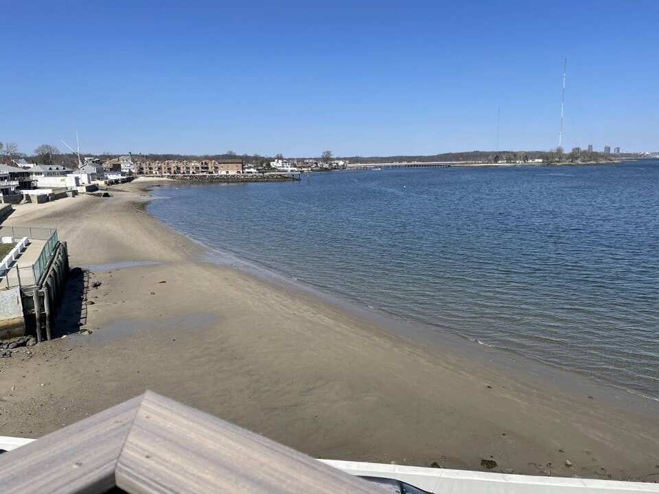 244 Bowne St in Bronx, NY - Building Photo