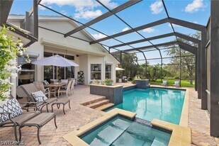 4924 Sedgewood Ln in Naples, FL - Building Photo