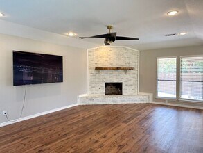 52111 Rusdell Dr in Irving, TX - Building Photo - Building Photo
