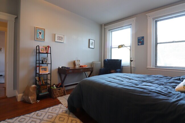 175 Harvard St, Unit 1 in Brookline, MA - Building Photo - Building Photo