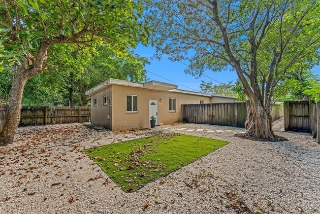 property at 1340 NE 1st Ave.