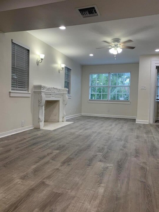 2607 Spruce Ave, Unit 2nd Floor in West Palm Beach, FL - Foto de edificio
