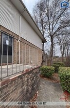 404 Oriole Dr in McMinnville, TN - Foto de edificio - Building Photo