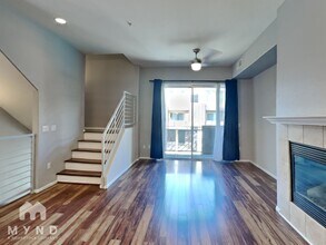 6745 N 93RD Ave in Glendale, AZ - Foto de edificio - Building Photo