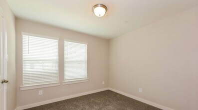 407 Thornton Ct in Saginaw, TX - Building Photo - Building Photo