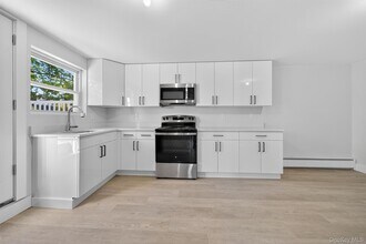 12 N Church St in Goshen, NY - Building Photo - Building Photo