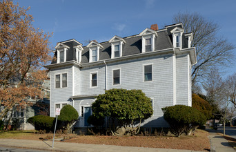 70-72 Orchard St in New Bedford, MA - Building Photo - Building Photo