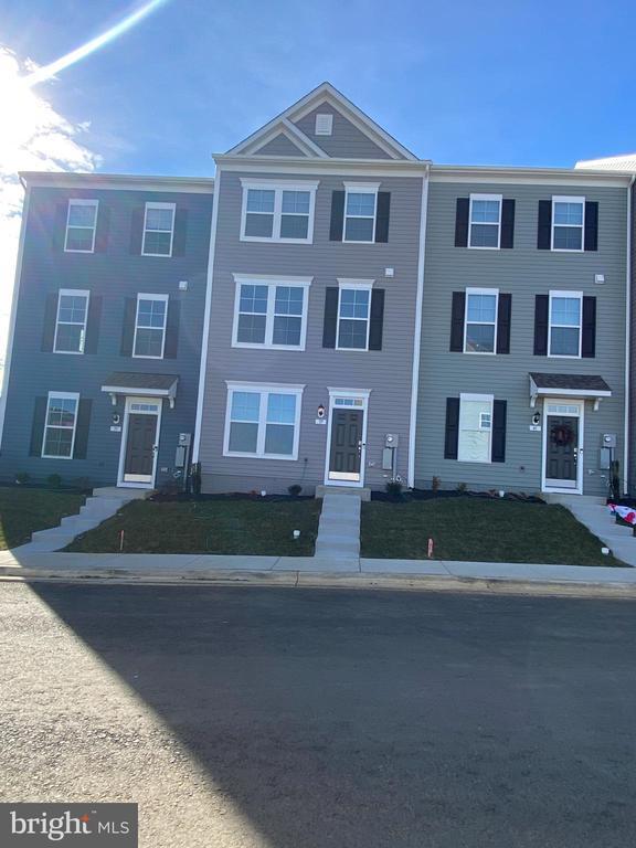 37 Abigail St in Charles Town, WV - Building Photo - Building Photo